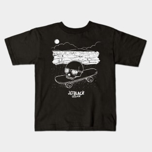 Grunge Skull on Skateboard Kids T-Shirt